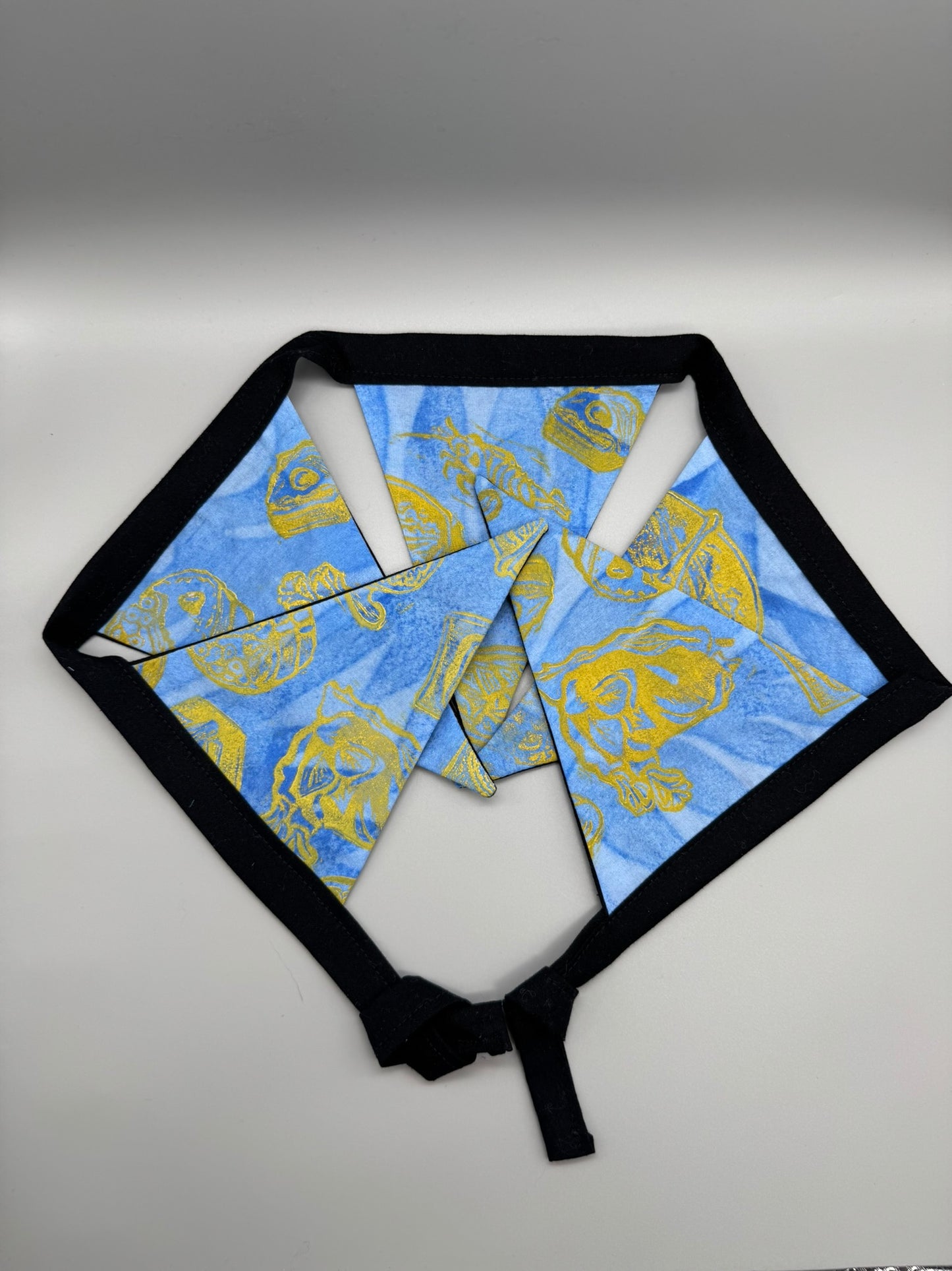 Block-Printed Handmade Snack Bunting | 5 - 5" x 6" triangles, 31" length | Blue, Black, Yellow